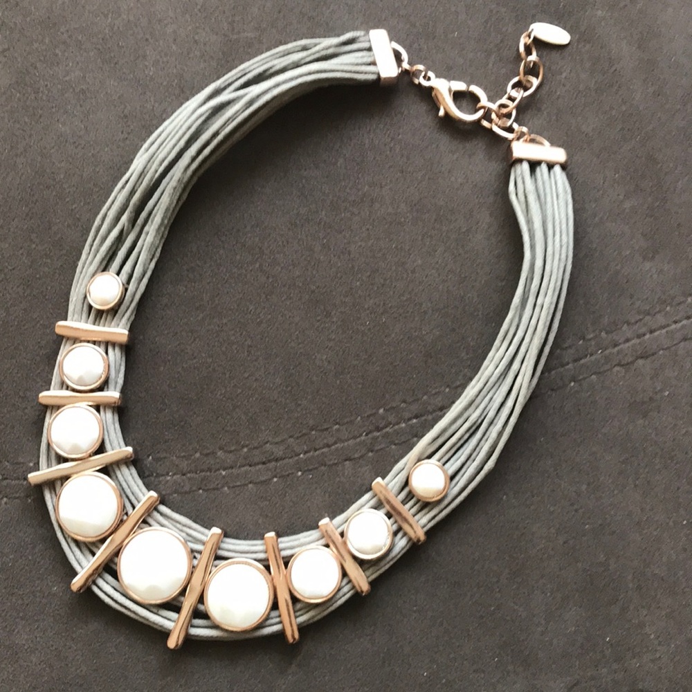 New! Statement Necklace - image 3